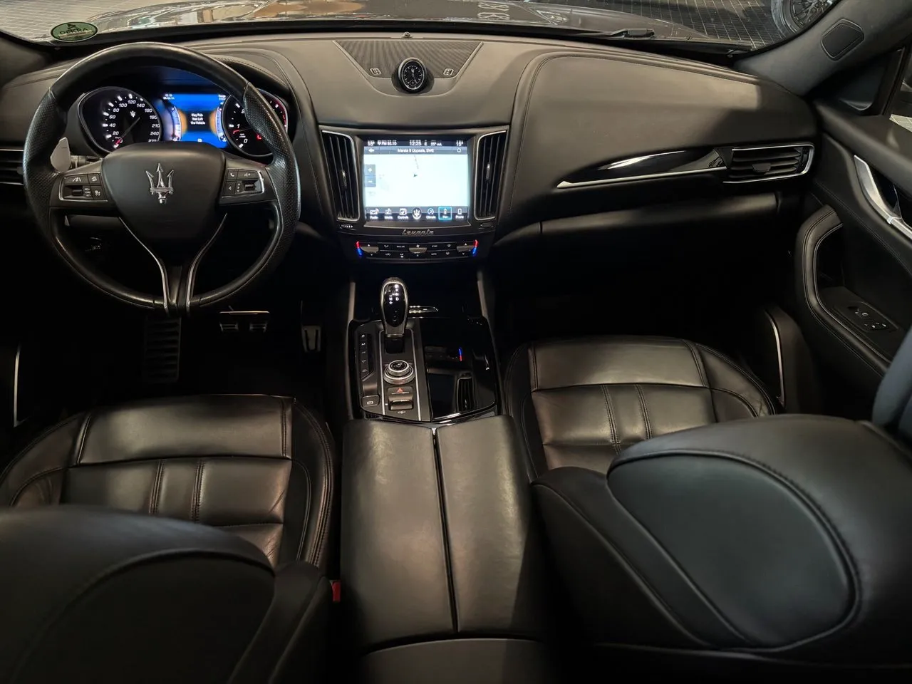 Vehicle image 21