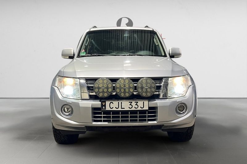 Mitsubishi Pajero bild 10