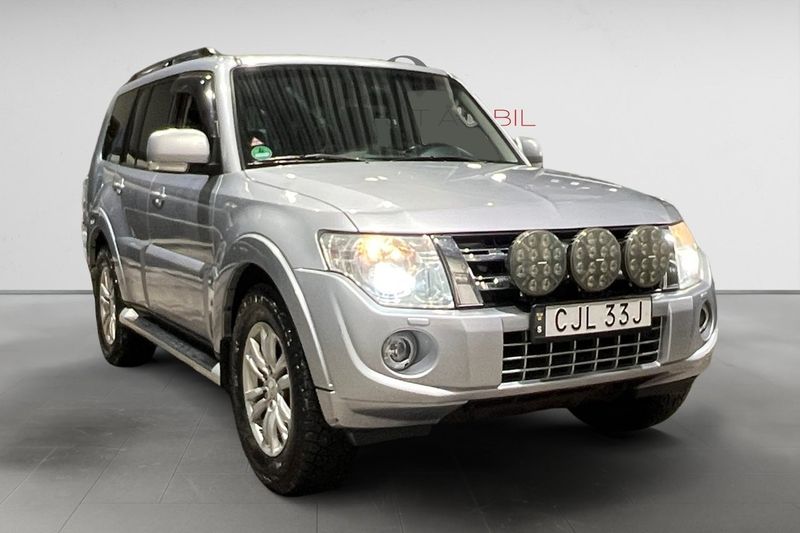 Mitsubishi Pajero bild 9