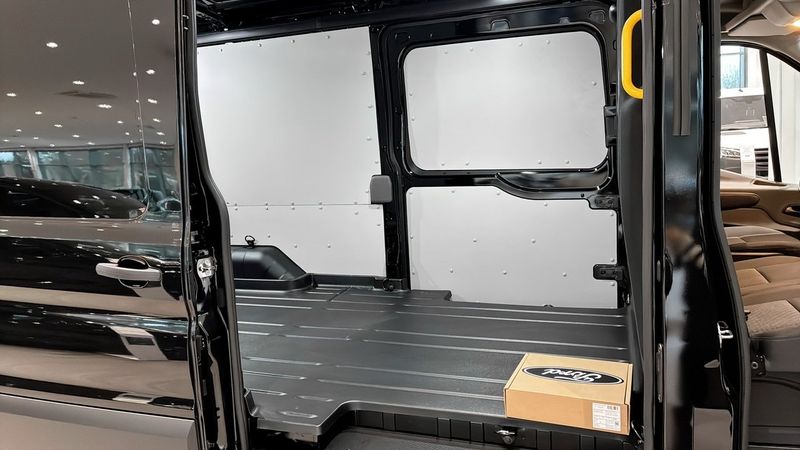 Ford E-Transit bild 5
