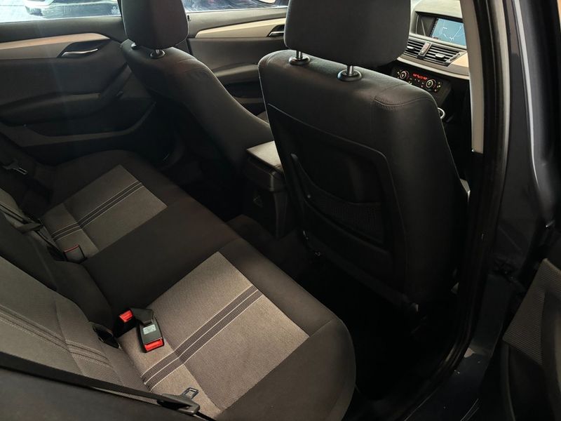BMW X1 bild 16