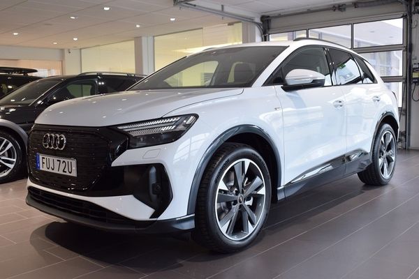 Audi Q4 e-tron e-tron 45 Quattro S-line 286hk - 2025