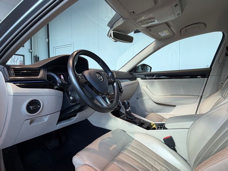 Skoda Superb bild 4