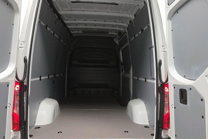 Mercedes Sprinter bild 9