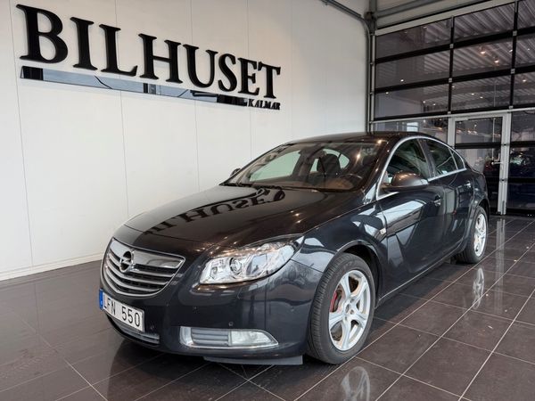 Opel Insignia Sedan 2.0 CDTI - 2011