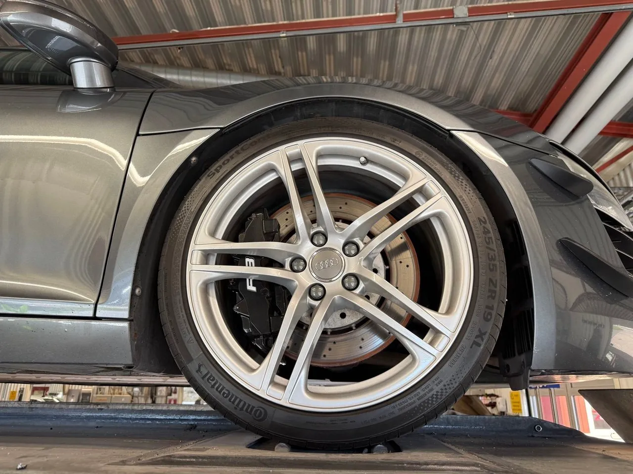 Vehicle image 31