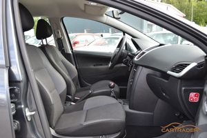 Peugeot 207 bild 9