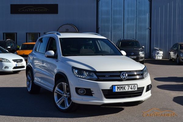 Volkswagen Tiguan 2.0 TDI 4Motion AUTO 177hk R-Line| Drag| Värmare - 2013