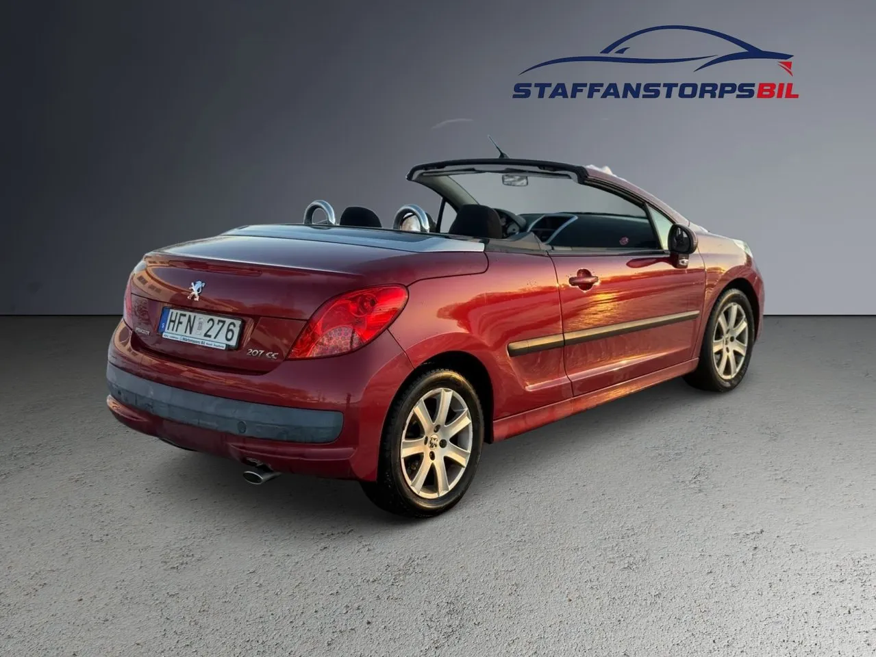 Vehicle image 9