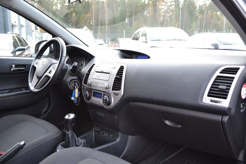 Hyundai i20 bild 9