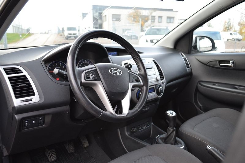 Hyundai i20 bild 7