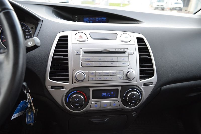 Hyundai i20 bild 13