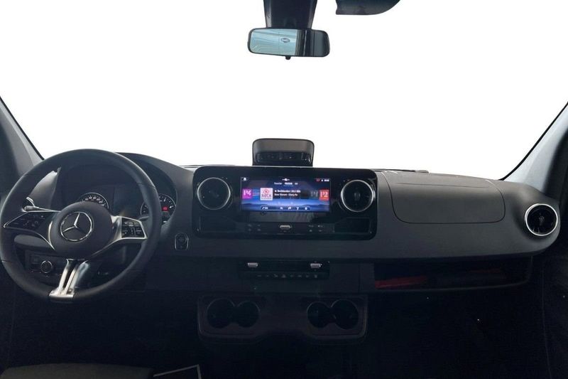 Mercedes Sprinter bild 12