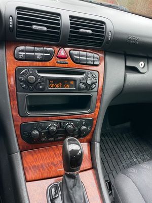 Mercedes C180 bild 11