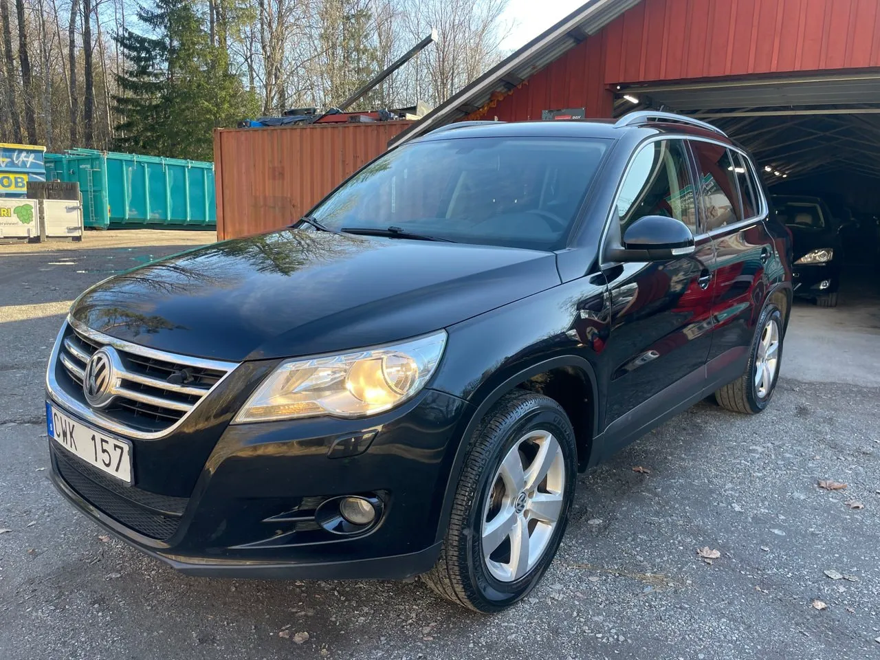 Vehicle image 5