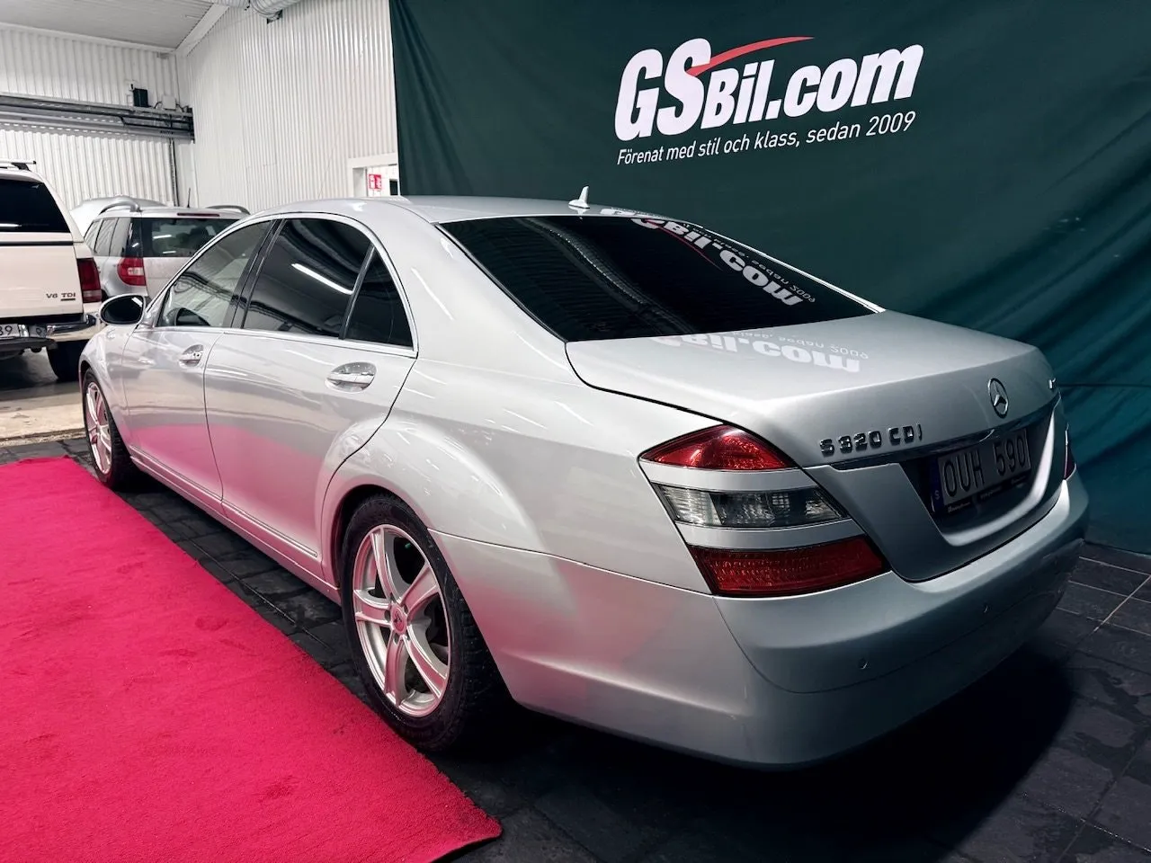 Vehicle image 8