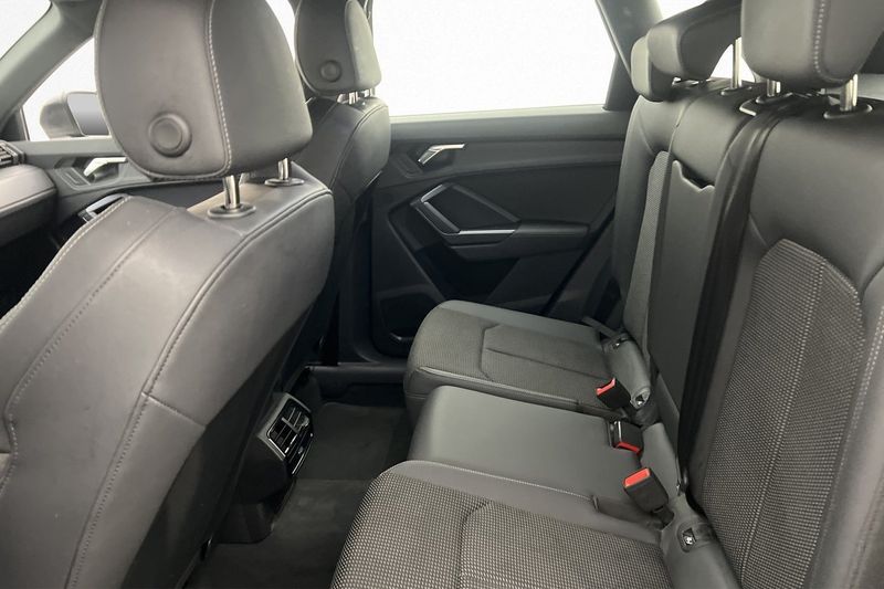 Audi Q3 bild 25