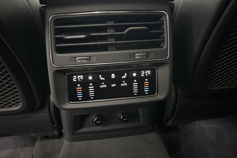 Audi RSQ8 bild 13