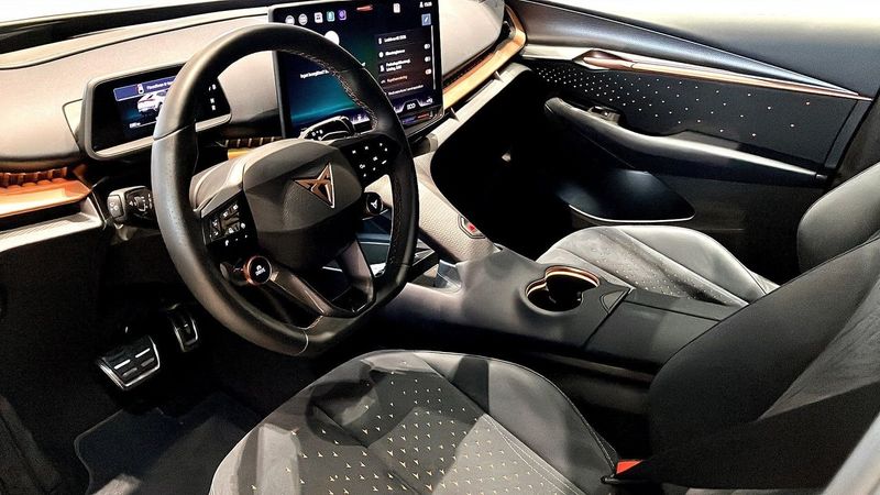 Cupra Tavascan bild 8