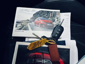 Peugeot 208 bild 17