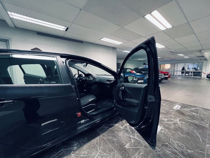Peugeot 208 bild 7