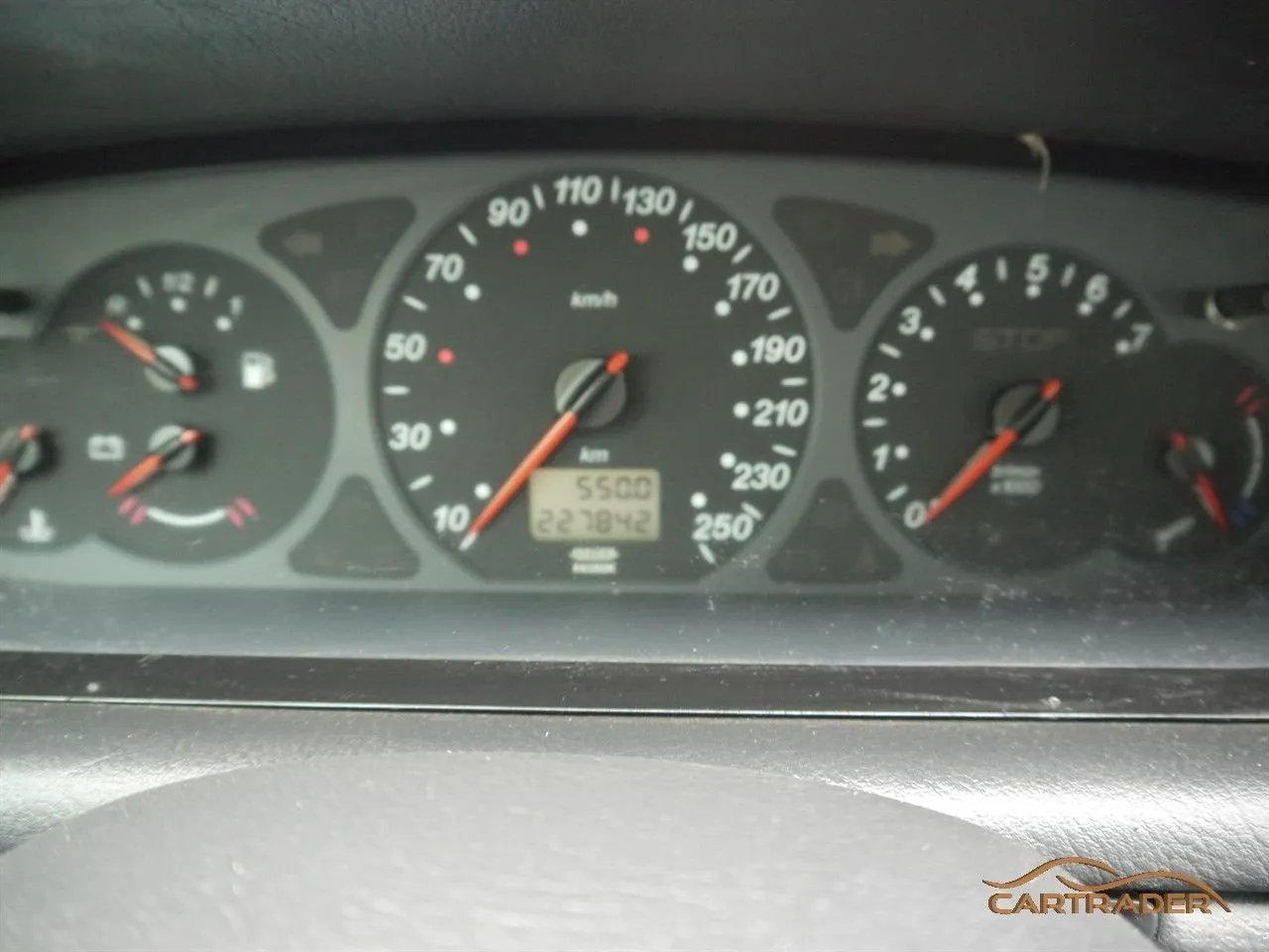 Vehicle image 16