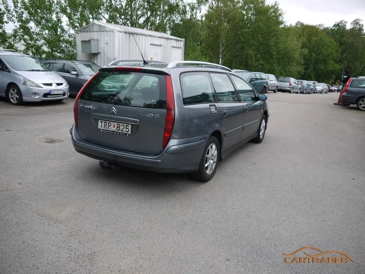 Vehicle image 4