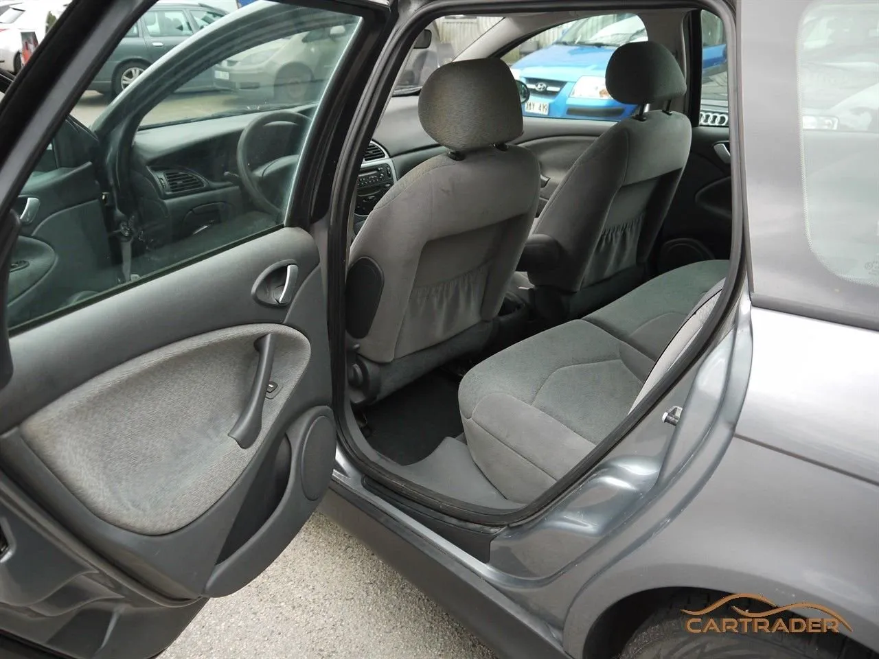 Vehicle image 11