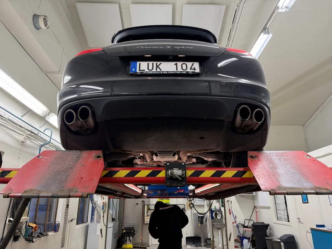 Vehicle image 35