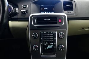 Volvo V60 bild 15