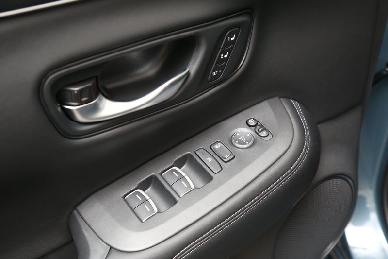 Honda ZR-V bild 18