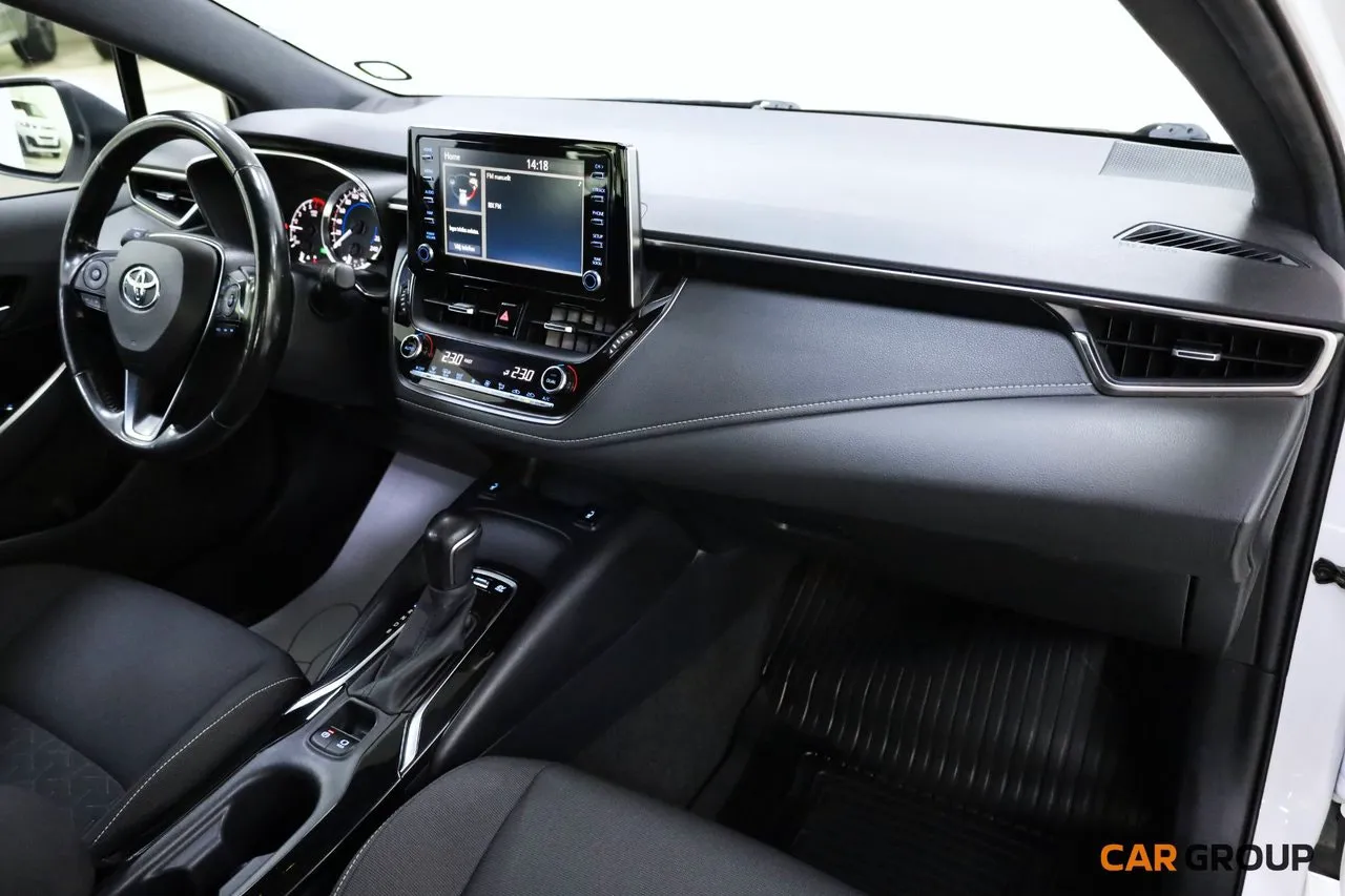 Vehicle image 11
