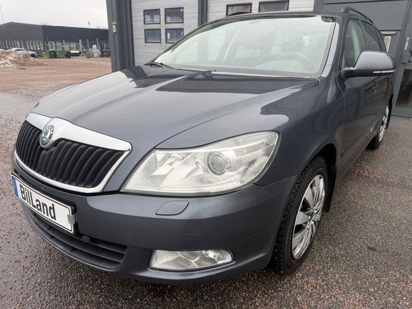 Skoda Octavia Kombi 1.6 TDI Elegance Euro 5 - 2012