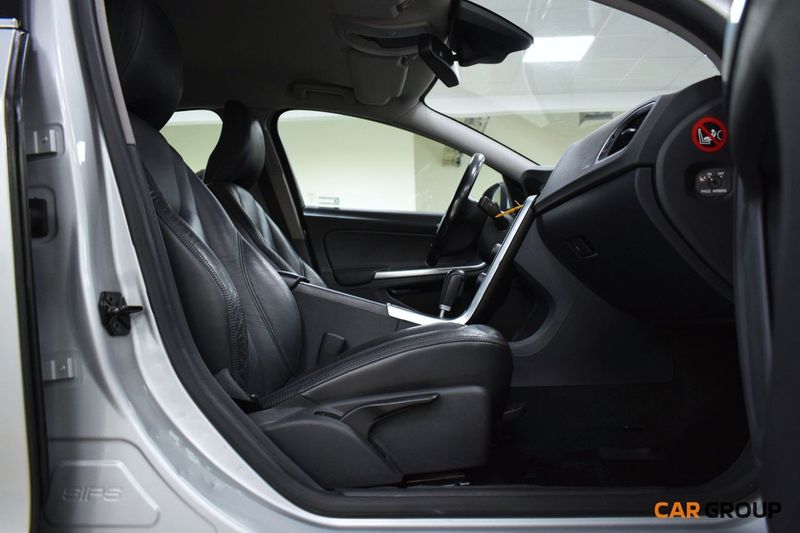 Volvo S60 bild 14