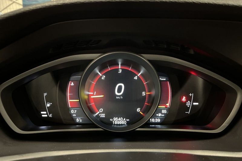 Volvo V40 bild 14
