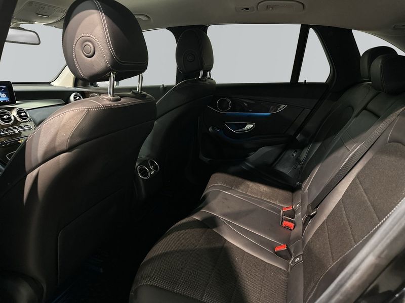 Mercedes GLC220 bild 13