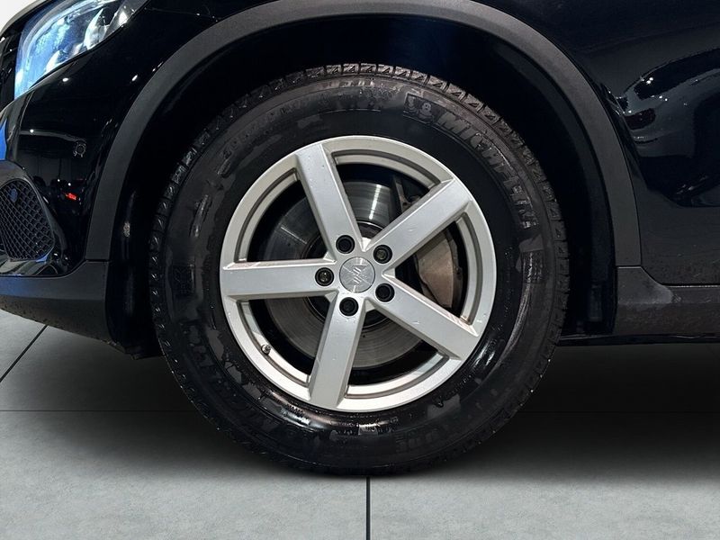 Mercedes GLC220 bild 14