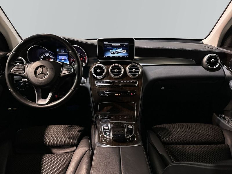 Mercedes GLC220 bild 8