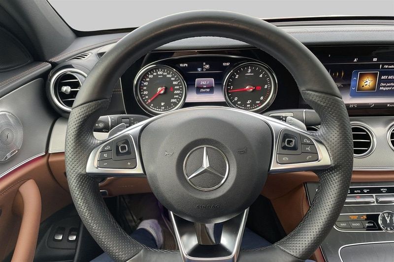 Mercedes E220 bild 12