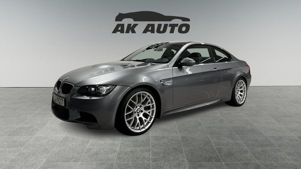 BMW M3 Coupé Competition AKRAPOVIC/ H&K/ Navi/ Lågmil - 2012