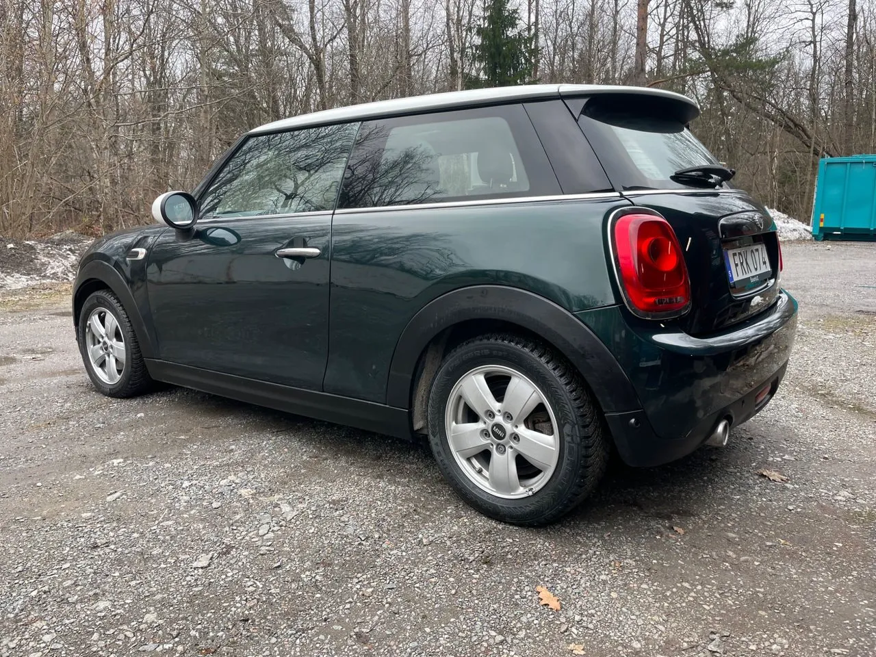 Vehicle image 5