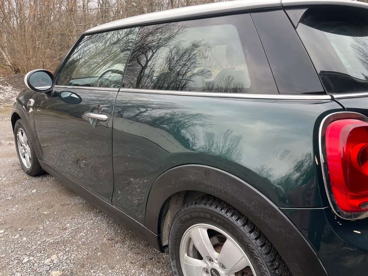 Vehicle image 7