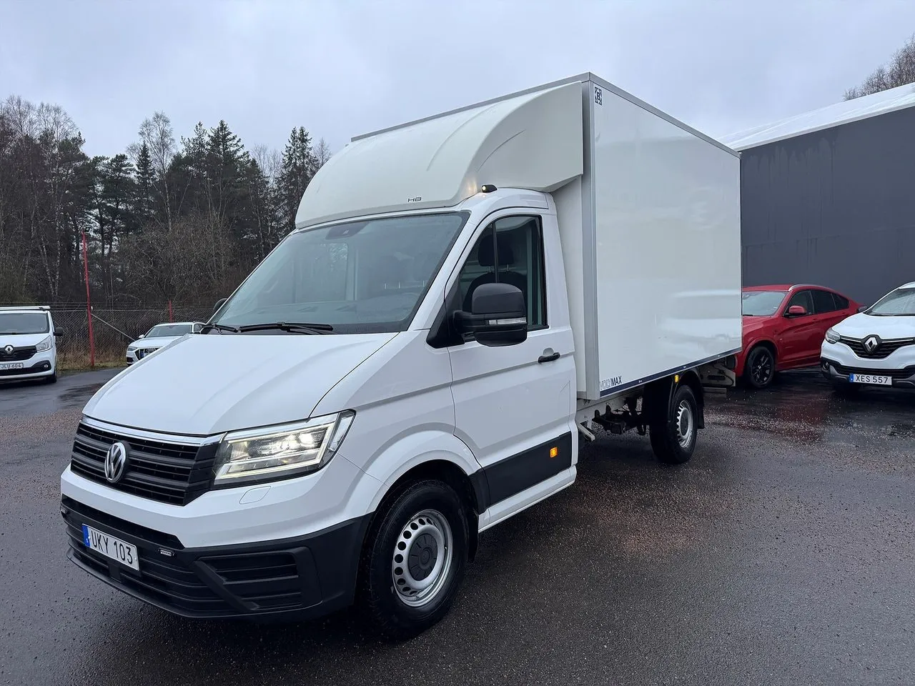 Vehicle image 6