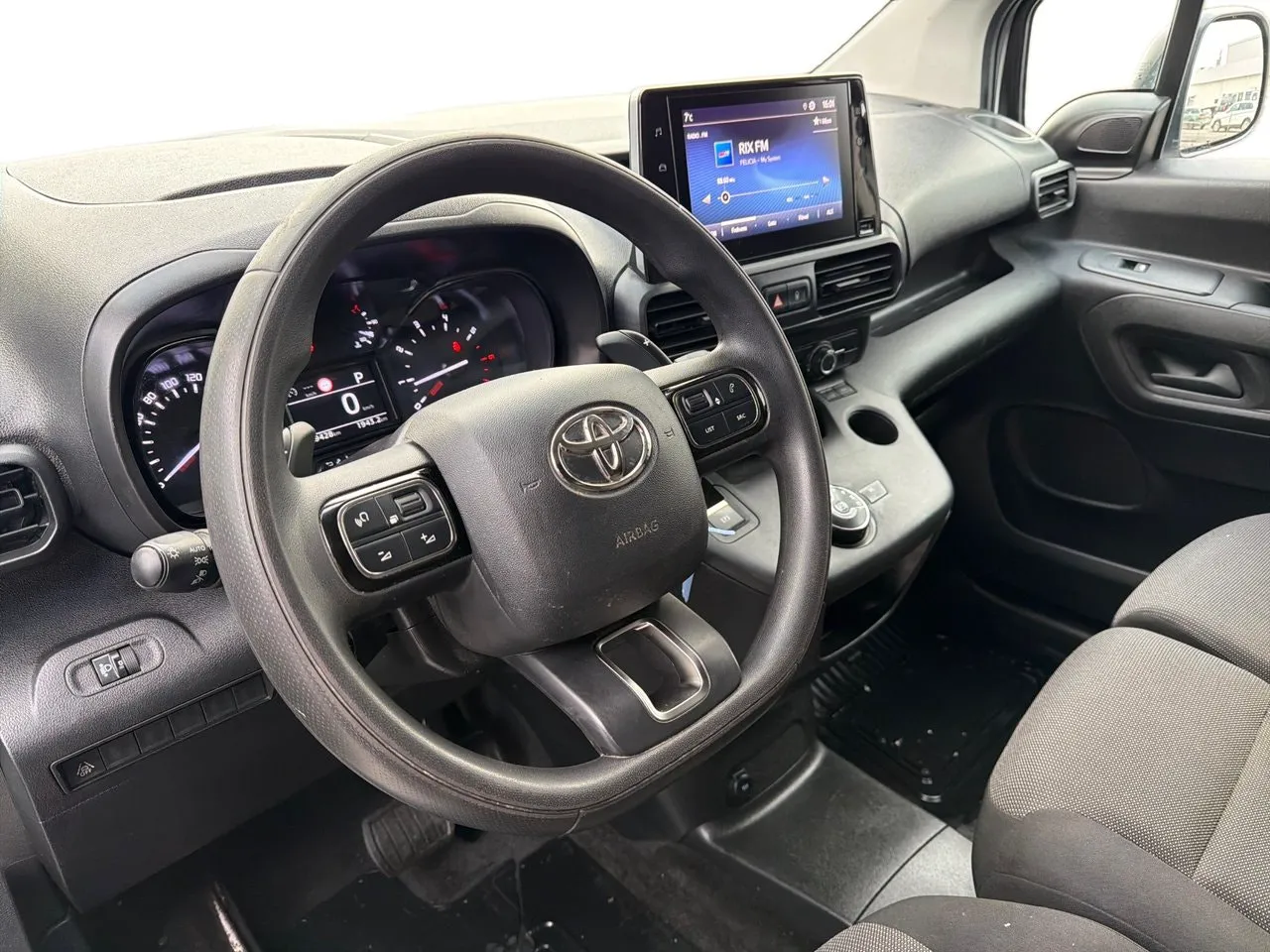 Vehicle image 7