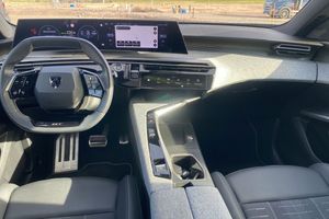 Peugeot e-3008 bild 6