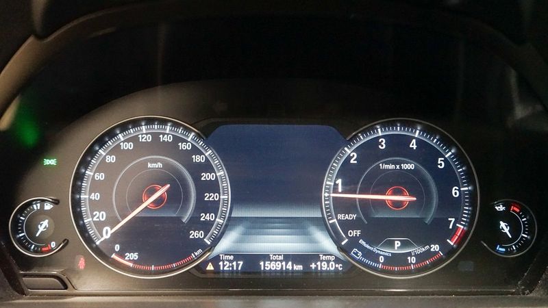 BMW 330 bild 17