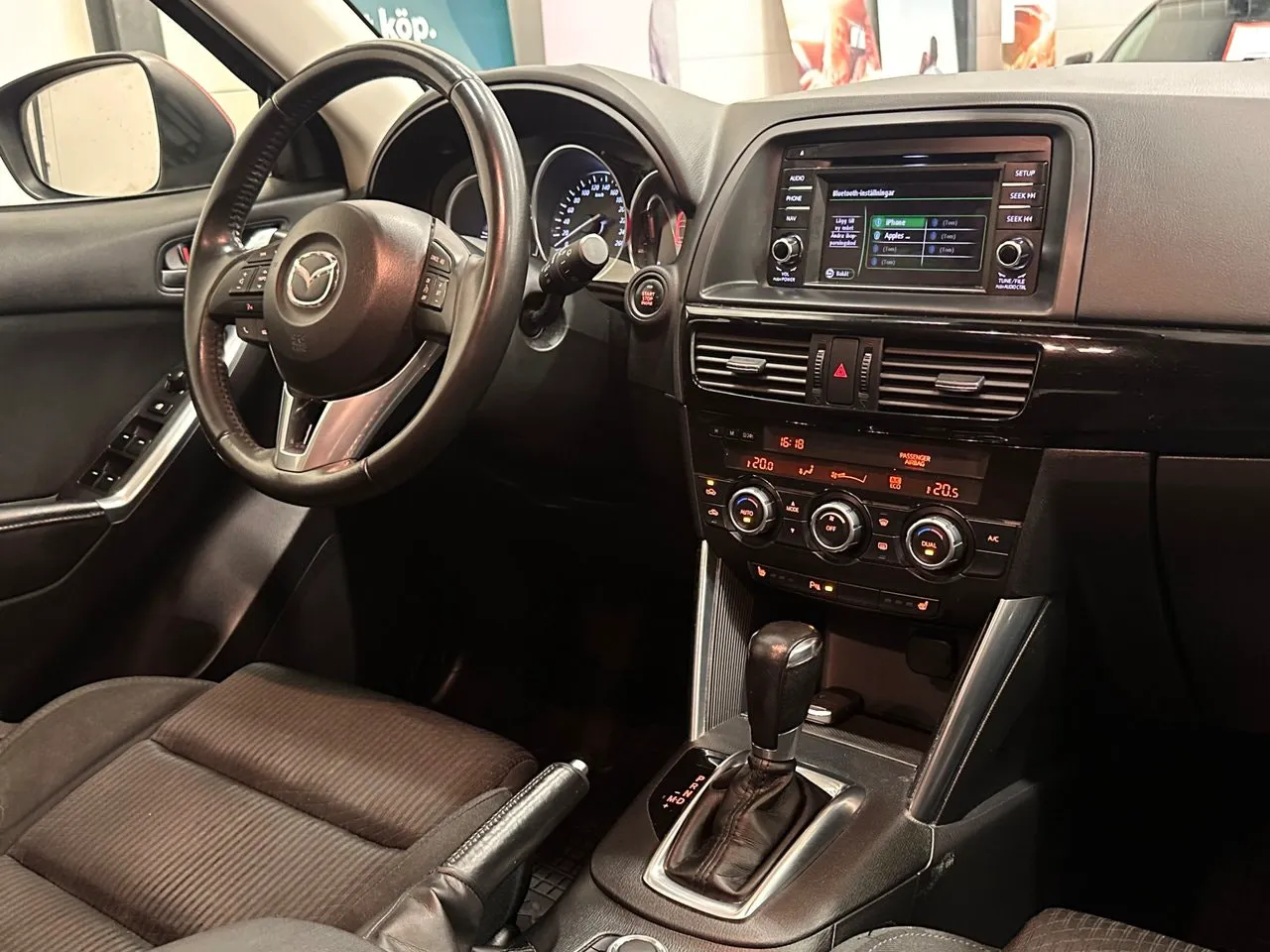 Vehicle image 18
