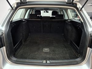 Volkswagen Passat bild 7