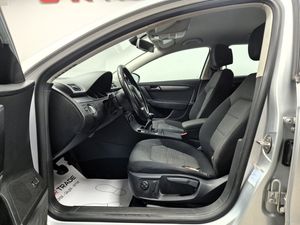 Volkswagen Passat bild 9