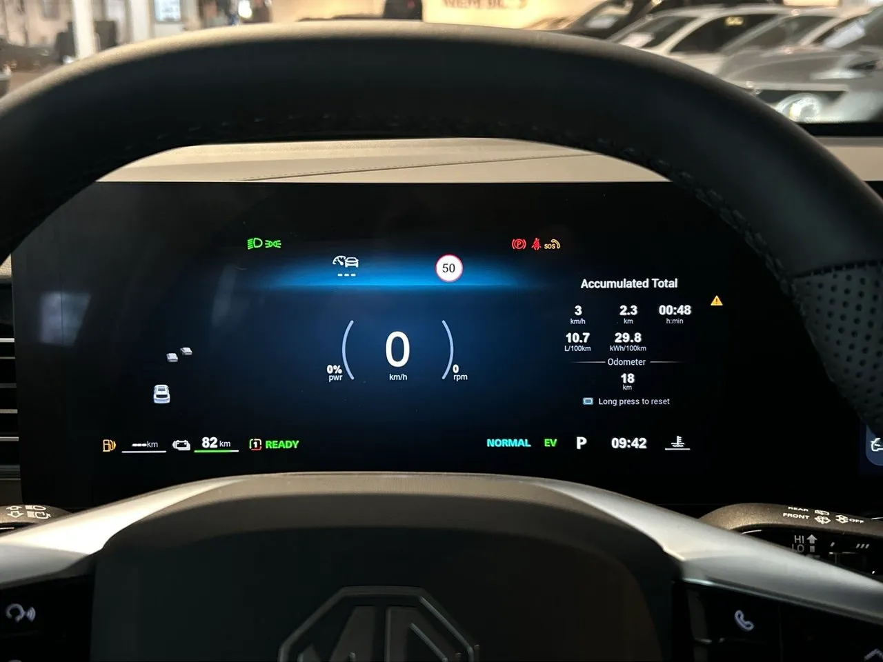 Vehicle image 16